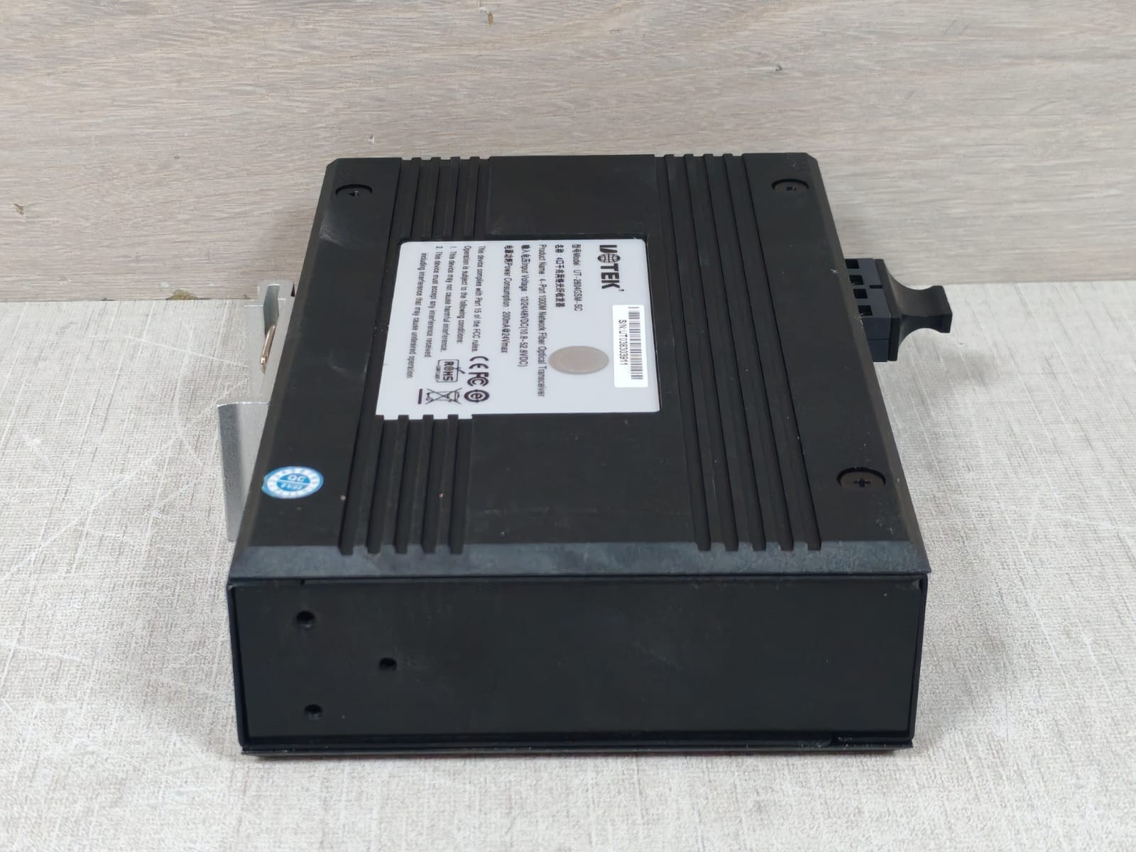 UOTEK UT-2604GSM-SC 4-Port 1000M Network Fiber Optical Transceiver