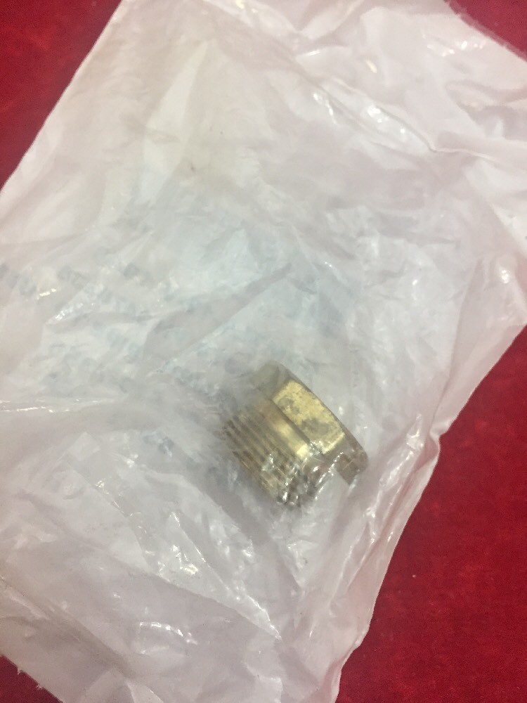 QTY:4 OSHKOSH Straight Pipe To Tube Adapter Copper Alloy 3478338