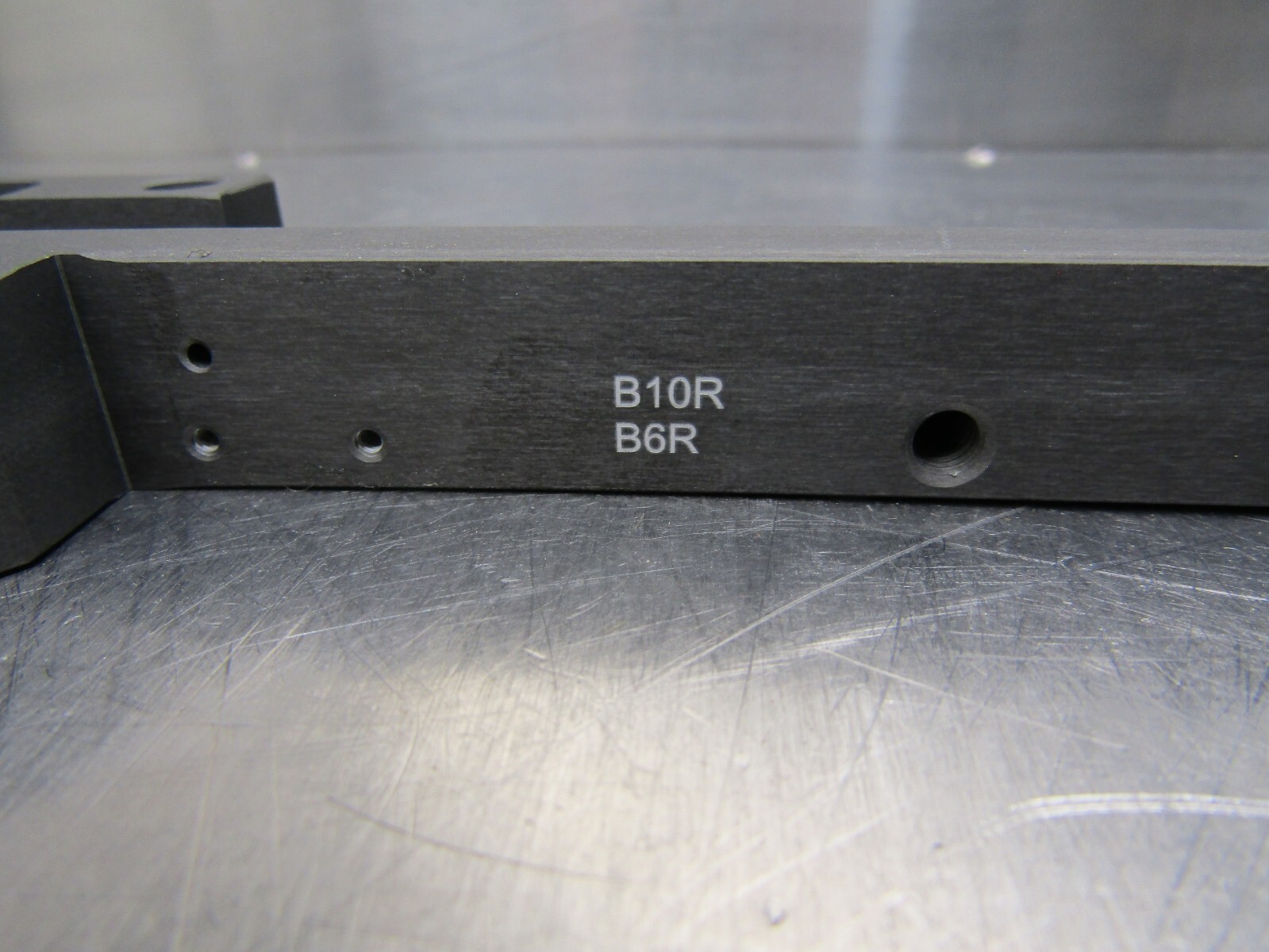 Komax VAR.048 0051516 Feeding Track