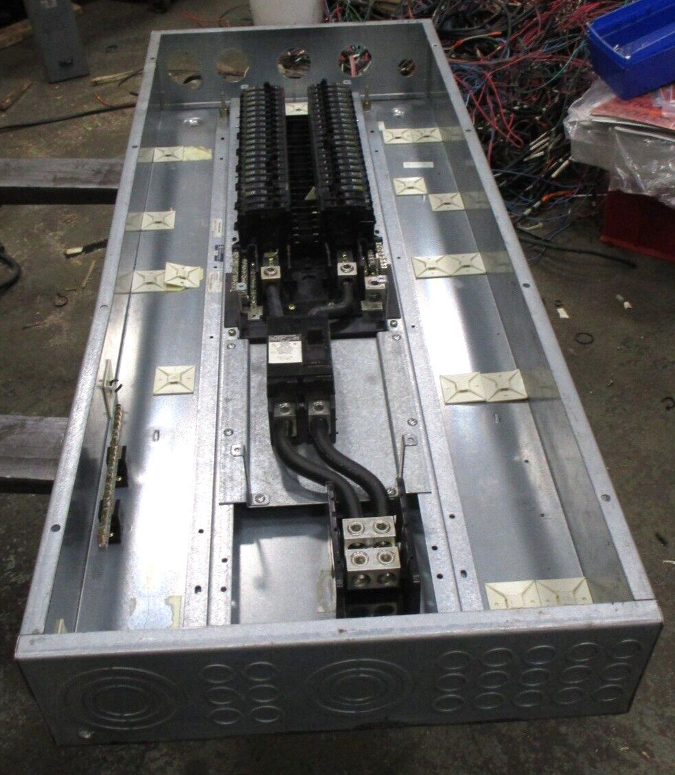 Square D NQ0D42L225CU PanelBoard Circuit Breaker 120/240 VAC 3 Wire 1 PH A8489AB
