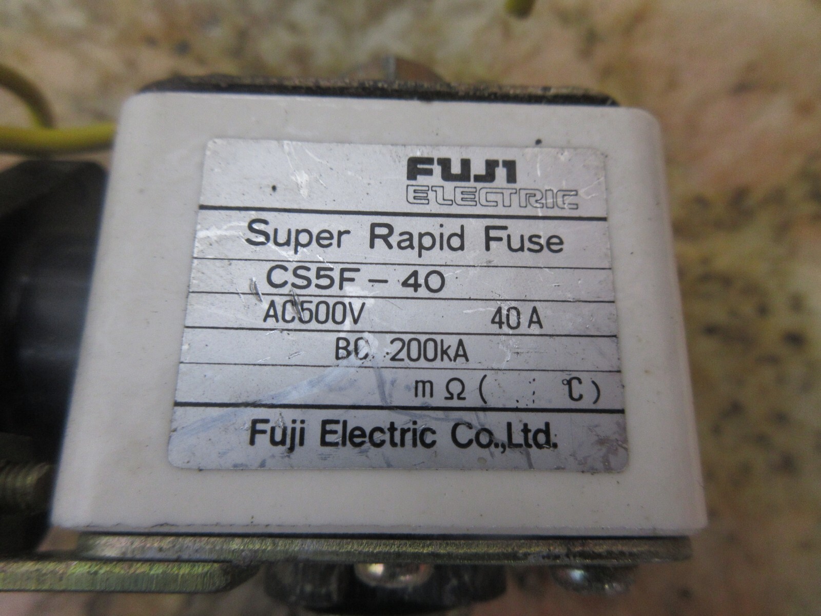 FUJI SUPER RAPID FUSE CS5F-40 AC500V 40A 200KA LOT OF 4 PIECES