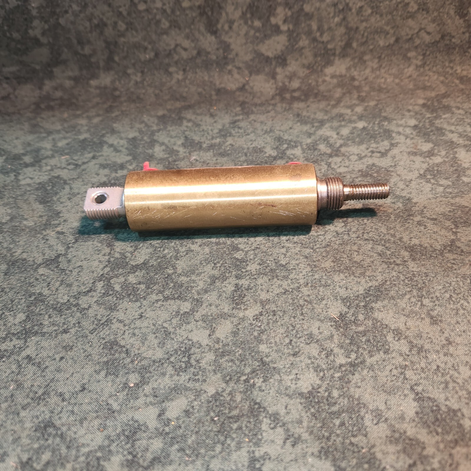 Allenair Air Cylinder A-1-1/8 x 2 CS 3/4 – 1-1/8″ Bore 2″ Stroke (45245-B2)