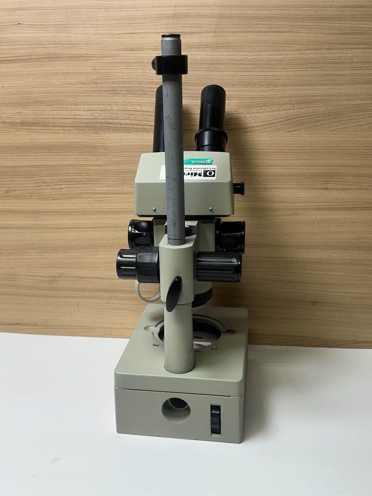 LOMO MBC-10 Microscope (UNTESTED PLEASE SEE PICTURES)
