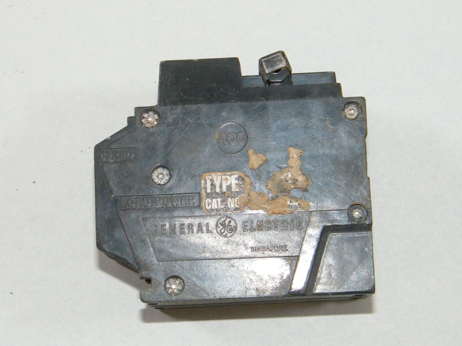 GENERAL ELECTRIC GE E51075 AC-310 THQL-GF 2 POLE 20A BREAKER