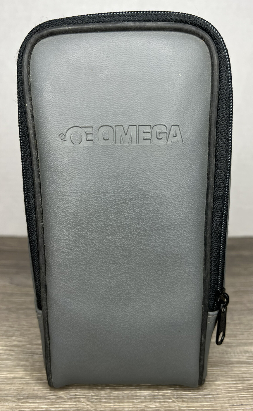 Omega HHM57A Digital Multimeter Thermometer With Case Working