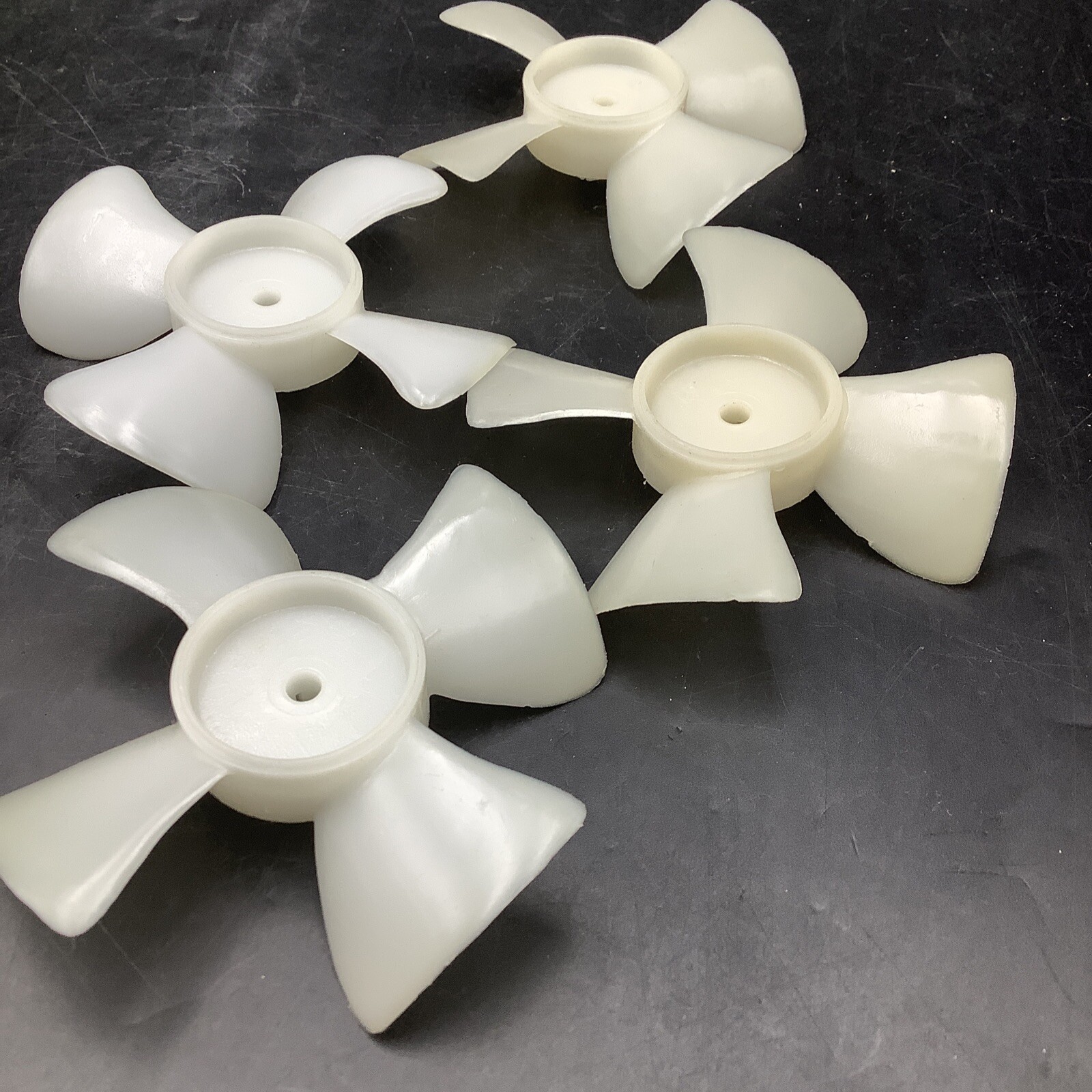 Lot of 4 Gemline Blower Fan 4 Blade FB350 3.5″ Dia CW .1875″ Bore D121