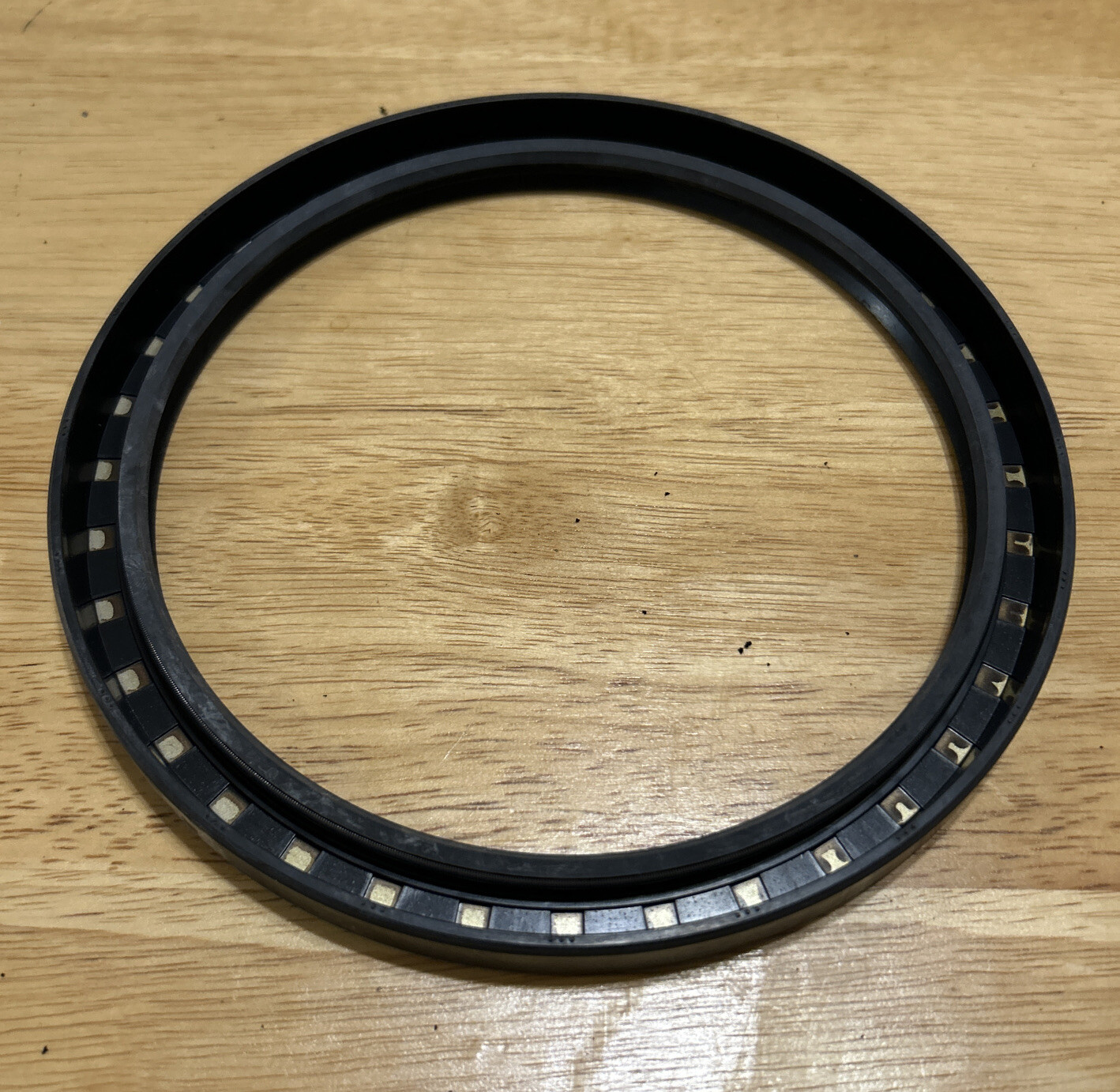 New NOK skeleton oil seal AE4624F TC 150 X 180 X 14 mm