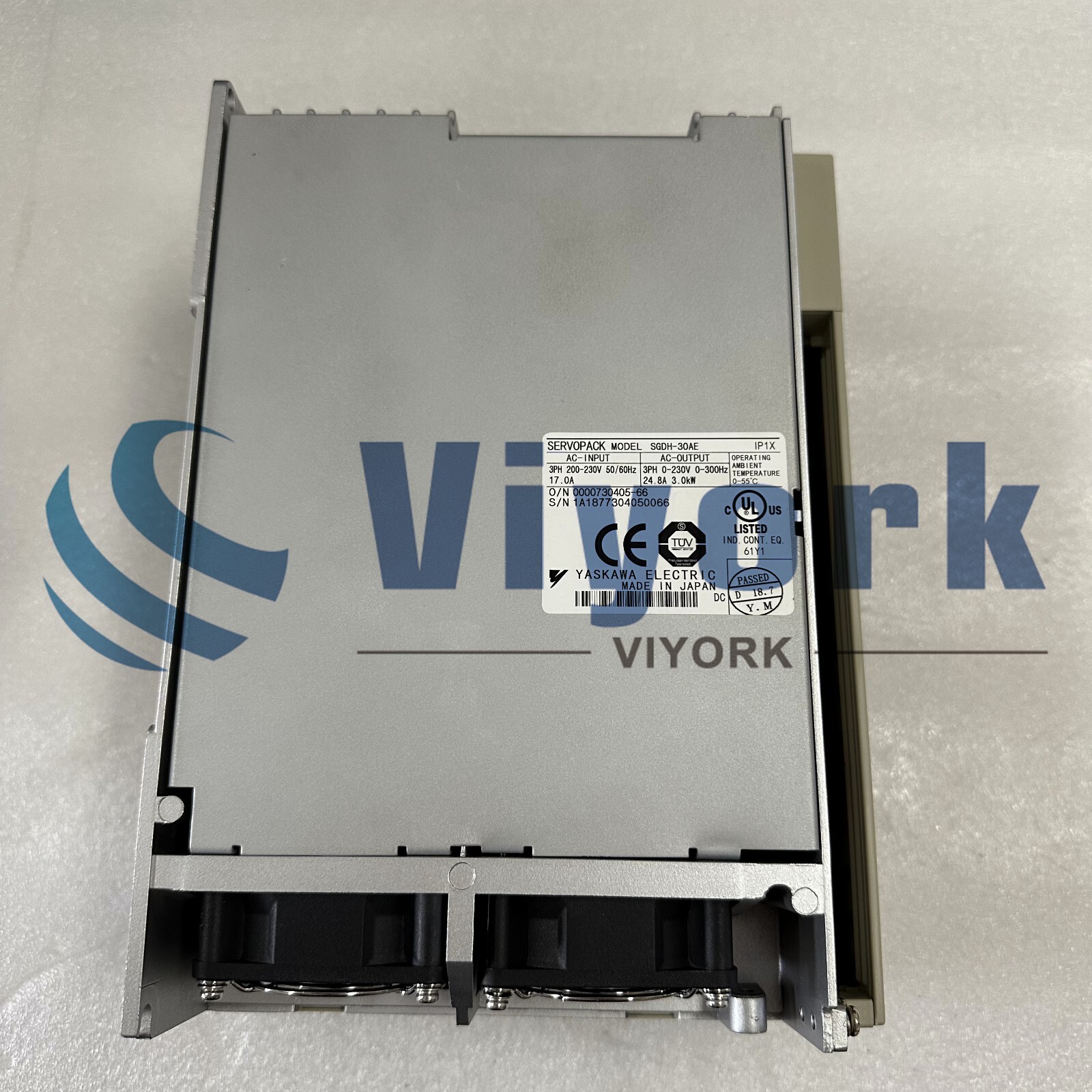 Yaskawa SGDH-30AE SERVO DRIVE 3KW 24.8AMP 0-230VAC 3PH NEW