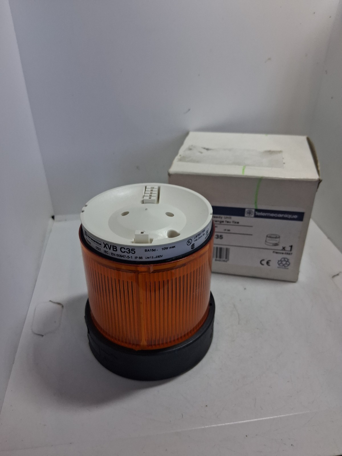TELEMECANIQUE XVB C35 STACK LIGHT AMBER STEADY 12-230V NIB