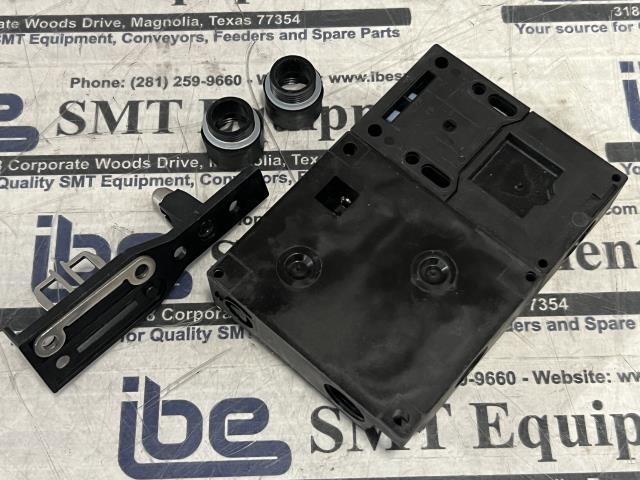 NEW Schmersal Locking Switch Latch – AZM 160-23YRPKA w/Warranty