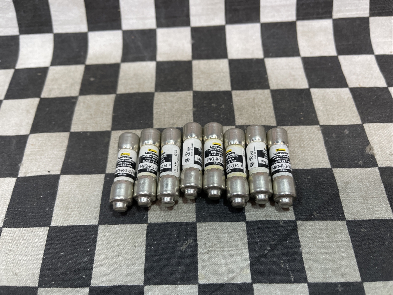 LIMITRON FNQ-R-1-1/4, FNQ-R-1-1/4A, FNQR11/4, LOT OF 8, SHIPSAMEDAY#W1S