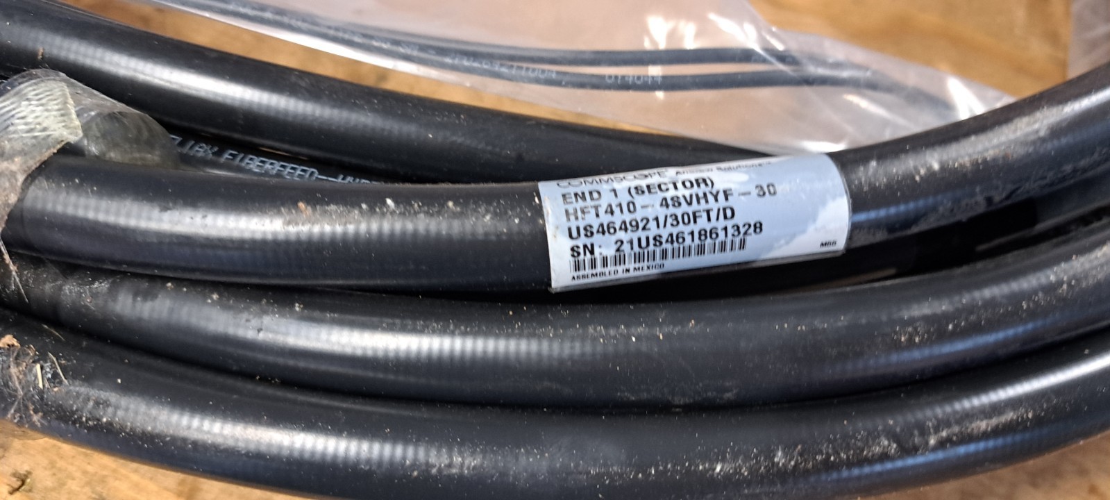 2X CommScope HFT410-1SBVYF-30G Heliax Fiberfeed Hybrid Jumper 30′ 4x10AWG, Black
