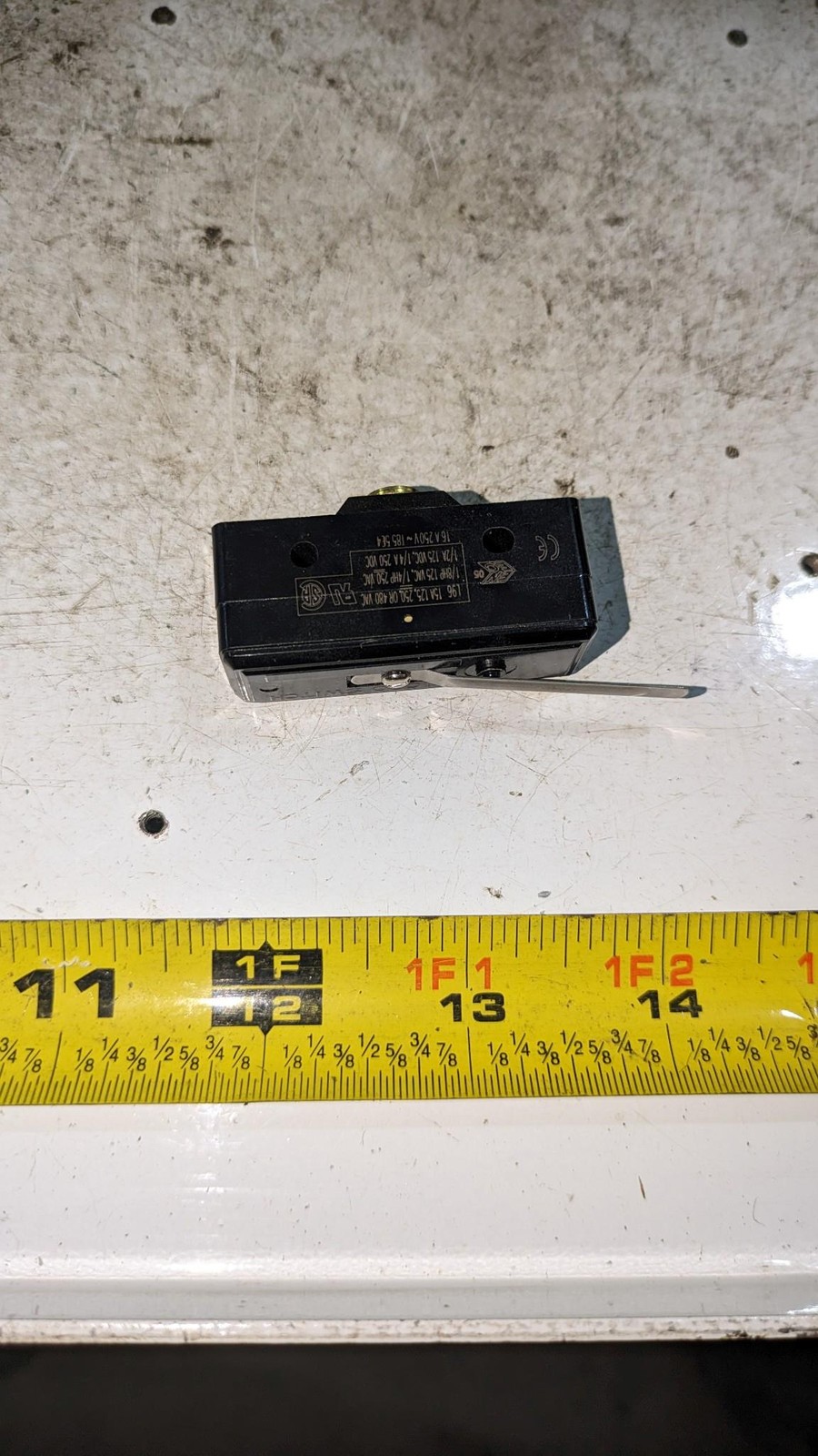 Honeywell BZ-2RL-A2 125 Snap Switch 480VAC 250VDC
