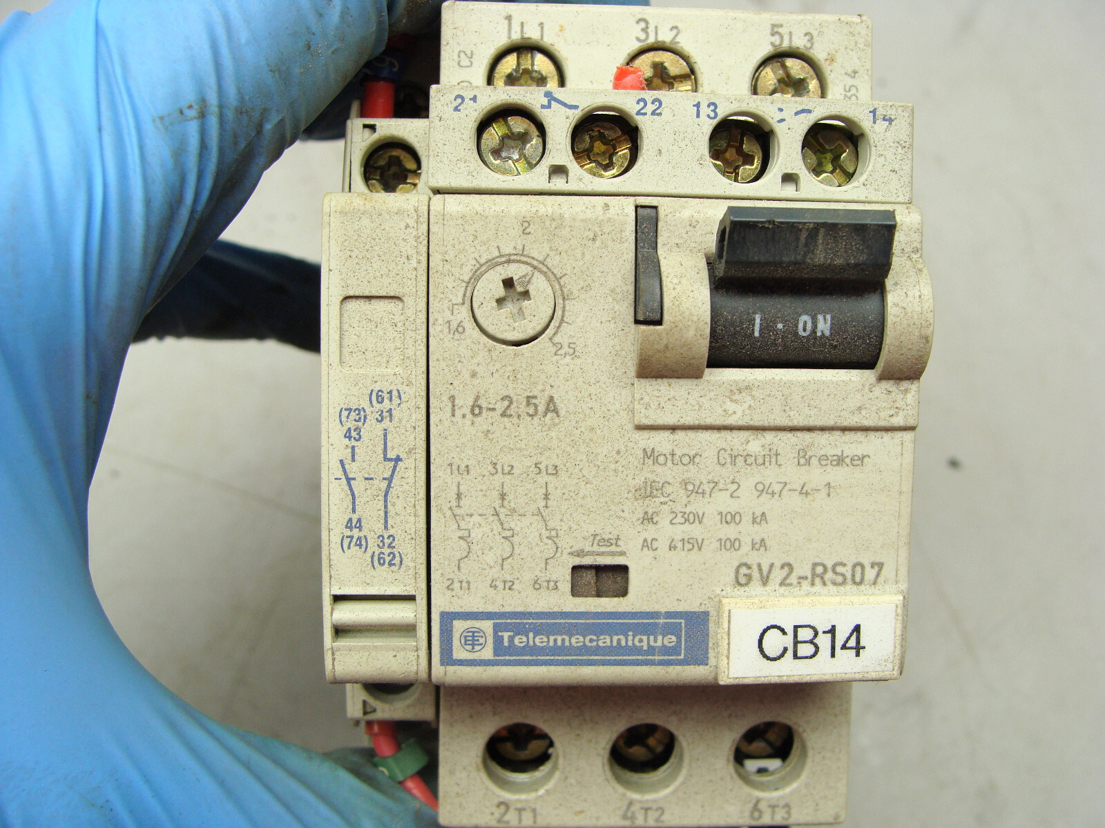 LOT OF 2 TELEMECANIQUE CIRCUIT BREAKER GV2-RS07 W/AUX CONTACTS LC1D0910 GV2-AN11