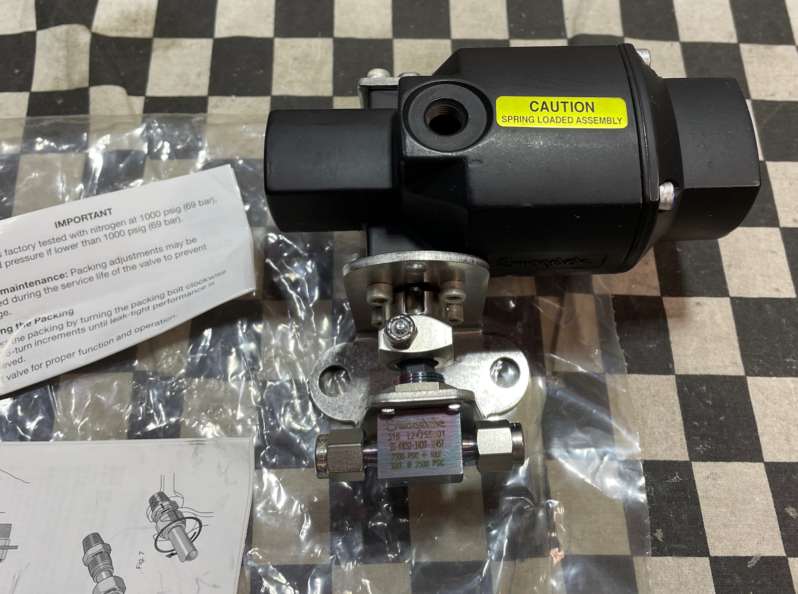 SWAGELOK Pneumatic Spring Return Actuator 1/8″, SS-41CS2-31CHT-12457, MS-131-SR