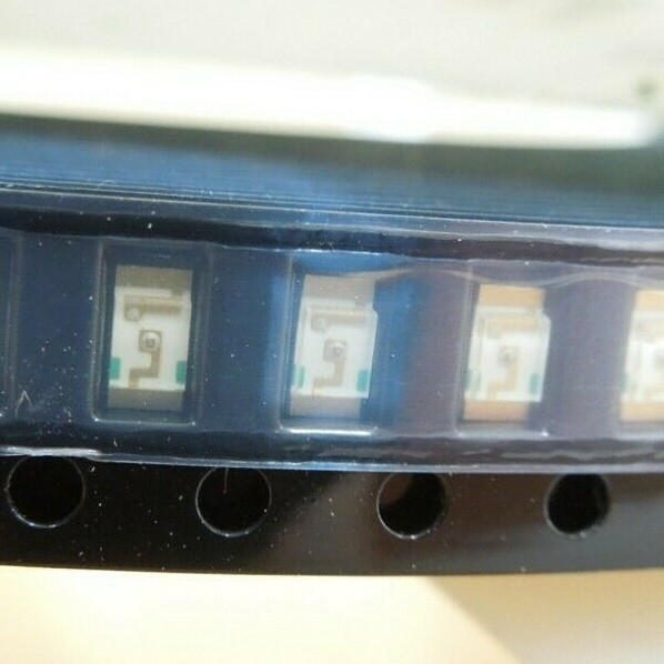 KINGBRIGHT SURFACE MOUNT SMD CLEAR YELLOW LED APT3216YC (LOT OF 1000)