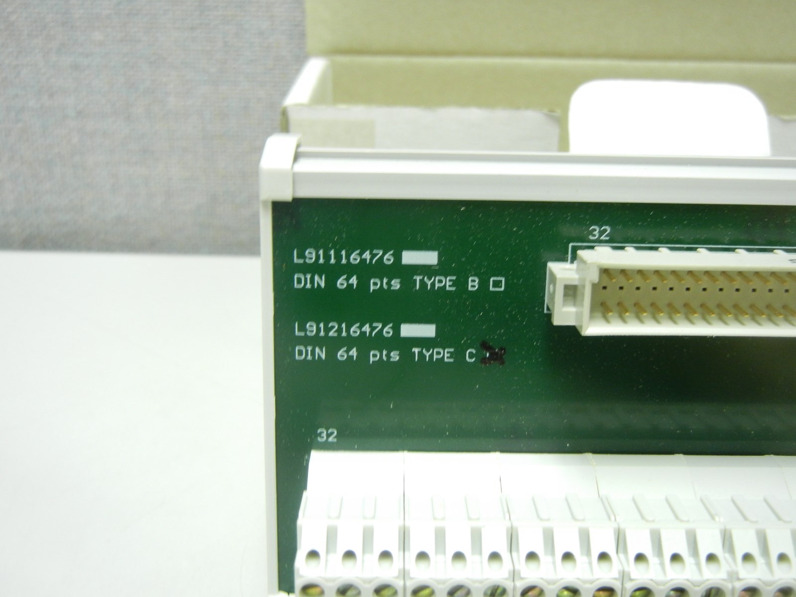 LMI COMPONENTS / ABB L91216476-000 NEW DIN 64 PTS TYPE C L91216476000