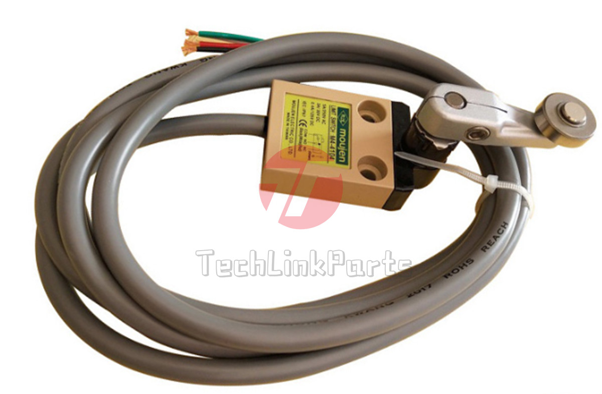 1PCS NEW MOUJEN M4-4104 Limit Switch 5A 125 / 250 VAC