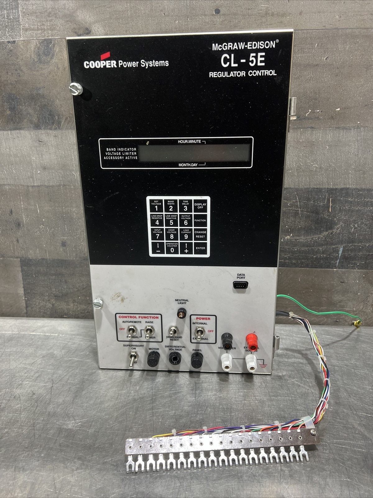 COOPER POWER SYSTEMS CL-5E REGULATOR CONTROL MCGRAW-EDISON CL-5 Used Surplus