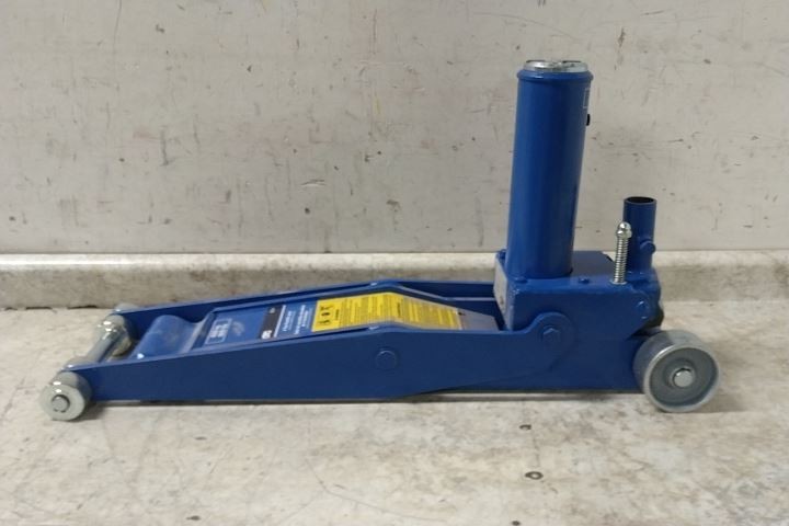 OTC 5214 4 Ton Load Capacity 28-3/4 In Maximum Lift Forklift Jack