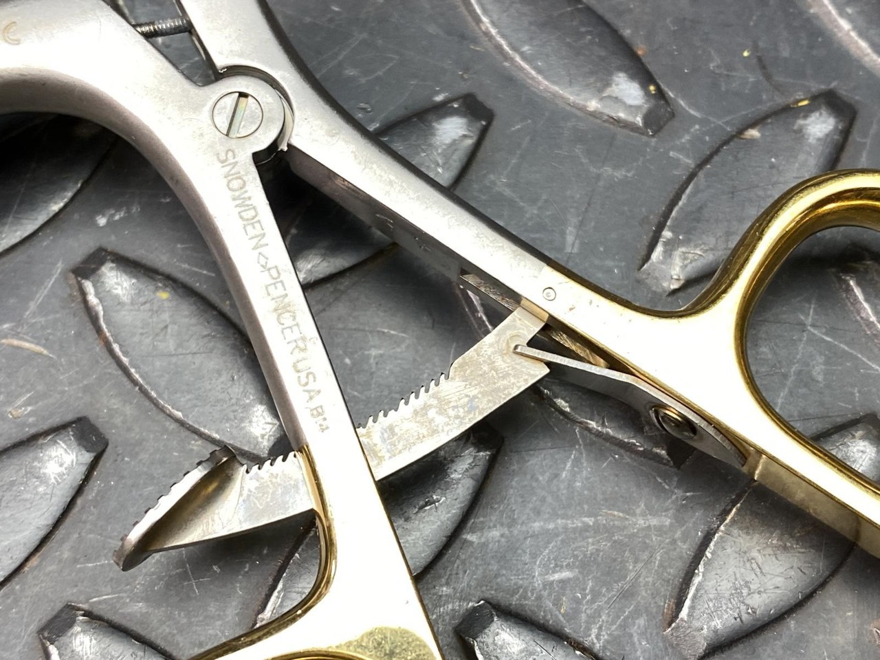Lot of 2 Snowden-Pencer 90-3010 Diamond Jaw Graspers