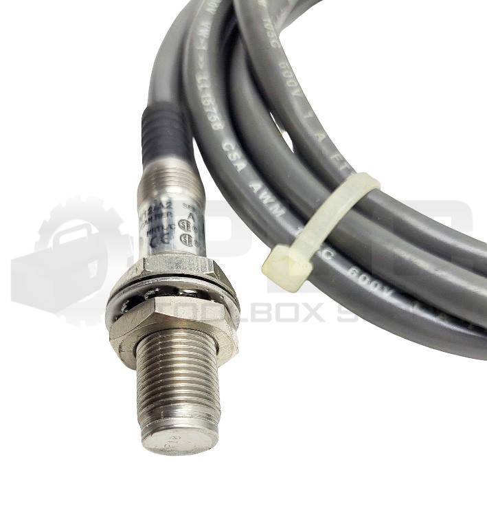 NEW ALLEN BRADLEY 871TM-BH2N12-A2 /A INDUCTIVE PROXIMITY SENSOR 20-250V AC/DC