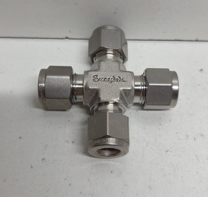 NEW NO BOX! SWAGELOK 3/8″ TUBE OD STAINLESS STEEL UNION CROSS SS-600-4