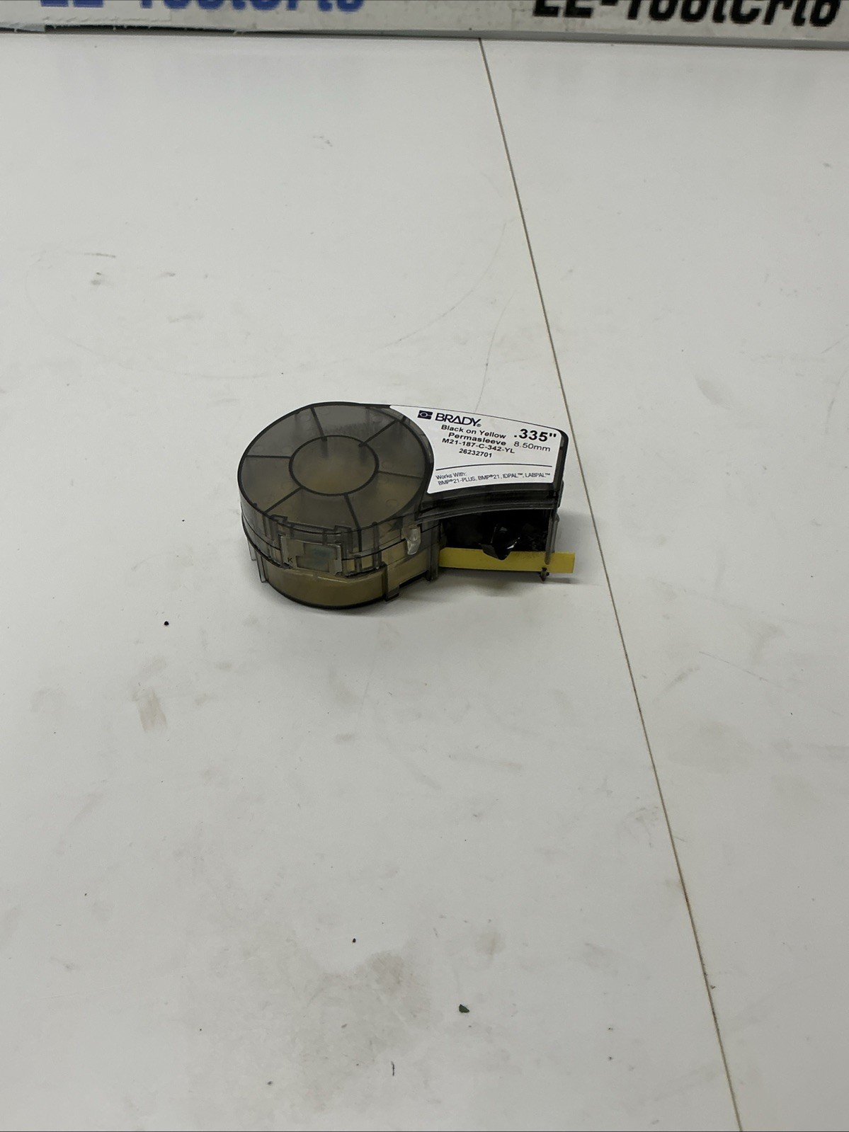 BRADY Black On Yellow Permasleeve M21-187-C-342-YL AA-887