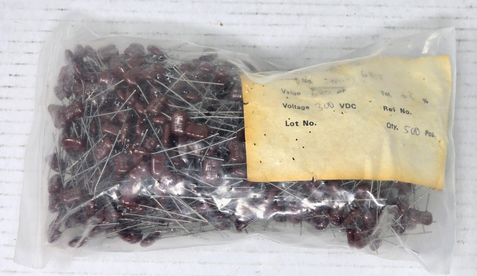 (500pcs) Vtg DM15-681J 680PF .00068 MFD 5% 300V Silver Mica Capacitors