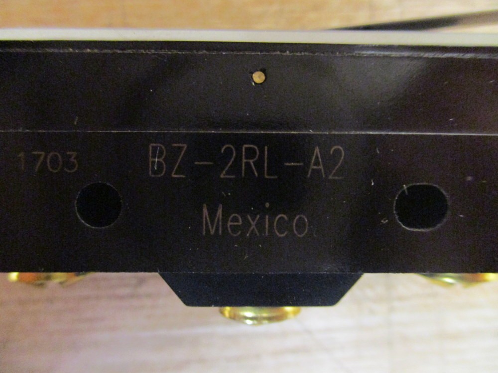 Honeywell BZ-2RL-A2 Microswitch Basic Switch BZ2RLA2 (Pack of 3)