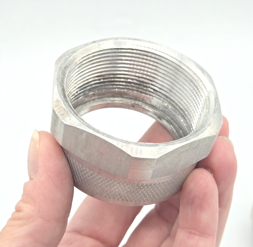 Woodhead 36270N Deluxe Cord Grips Strain Relief 1″ NPT 1.000-1.125″ Cable Dia