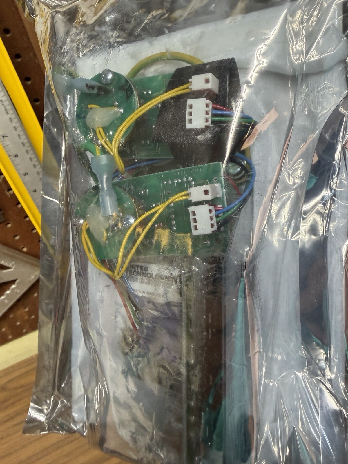 *New* Otis Elevator 23500AAE Intermediate Hall Call Button Station