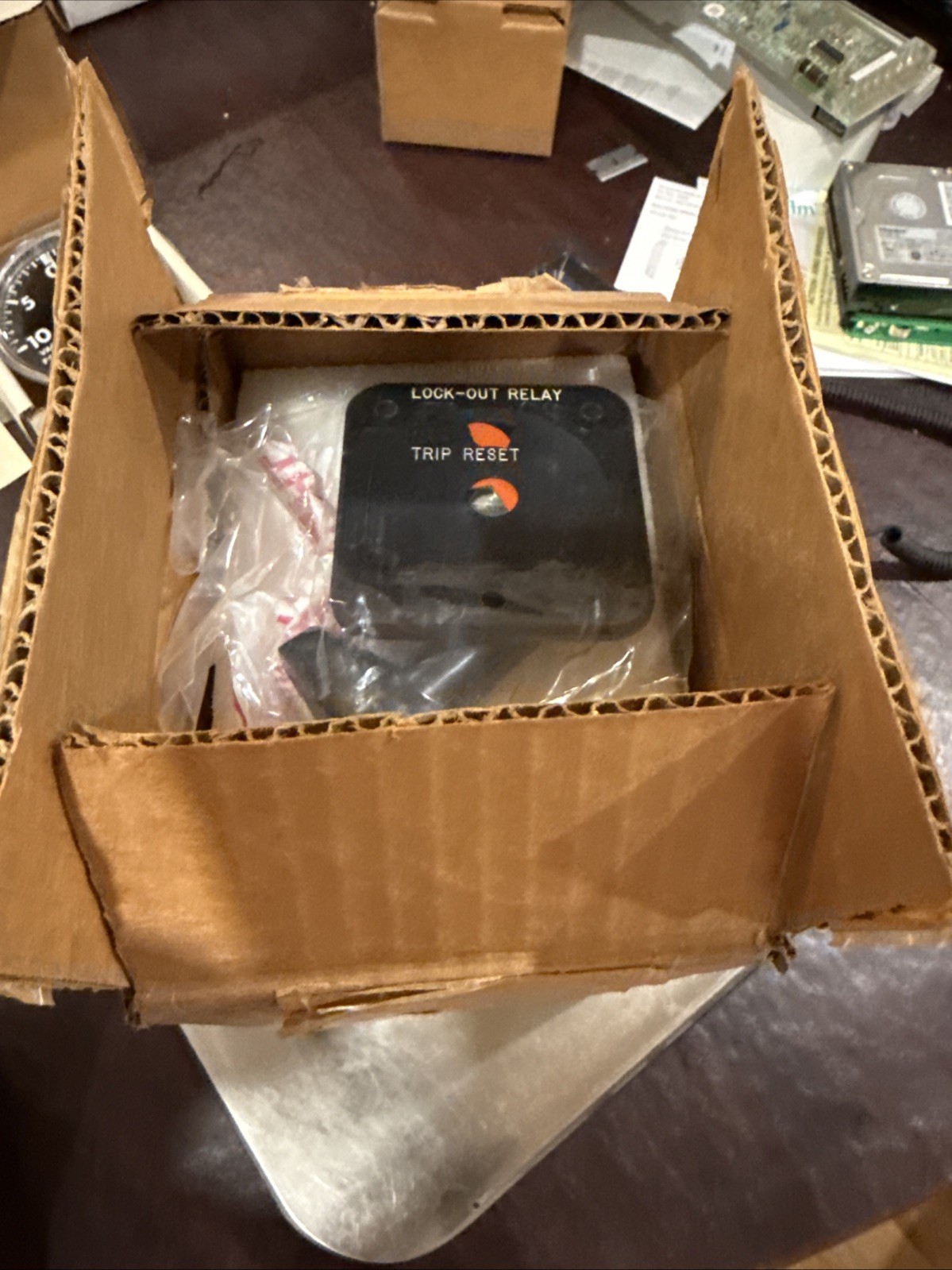 7802D ELECTROSWITCH SERIES 24 LOCKOUT RELAY SWITCH 125VDC SL NO 9323