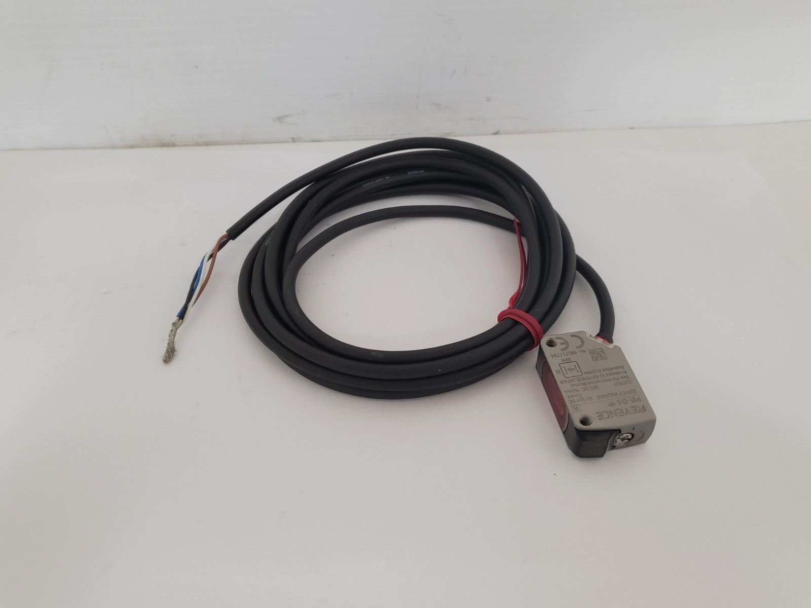 KEYENCE PR-G51P PHOTOELECTRIC SENSOR THRUBEAM 10-30 VDC NNB