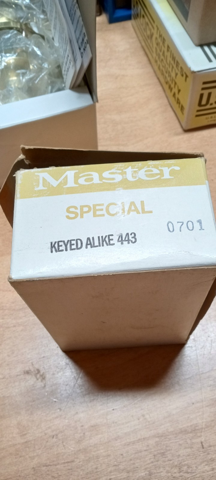 4 Pc. MASTER Lock “”SPECIAL”” 443KA Keyed Alike Padlock,Rectangle,Silver 3HWK3