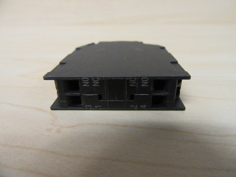 Siemens 3SU1400-1AA10-3FA0 Contact Block