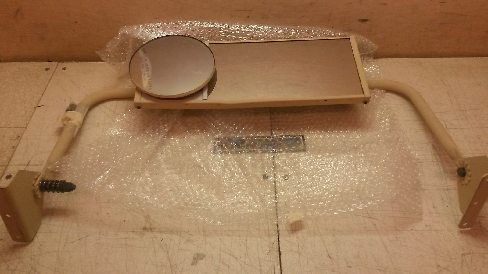 NOS Spartan Mirror Head LH 0506-RR8-001 2540015554789 w/ Bracket