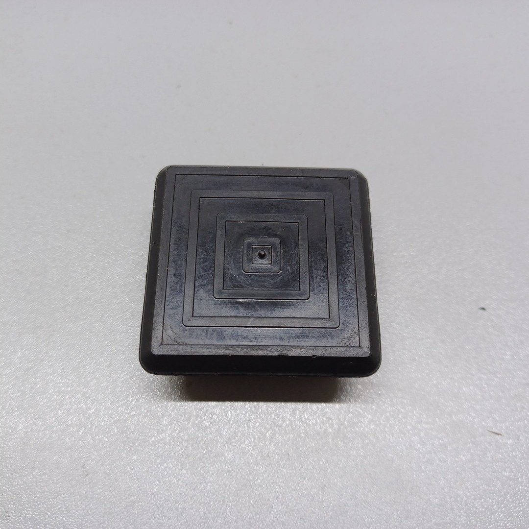 LOT of 42 FP-241 Caplugs 1.5″ Finishing Plugs for Square Tubing Plastic – NEW!