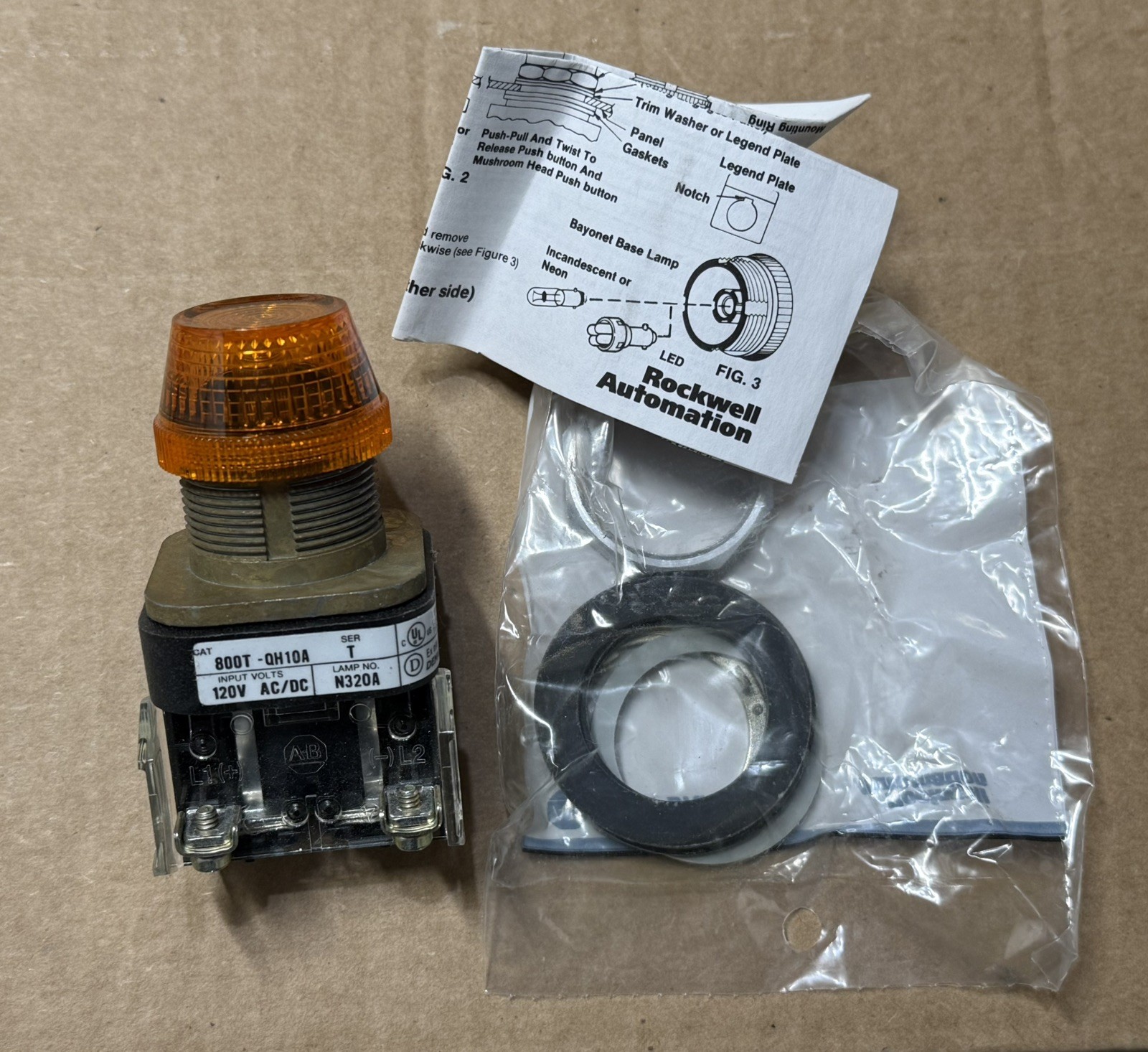 NEW ALLEN BRADLEY 800T-QH10A PILOT LIGHT AMBER