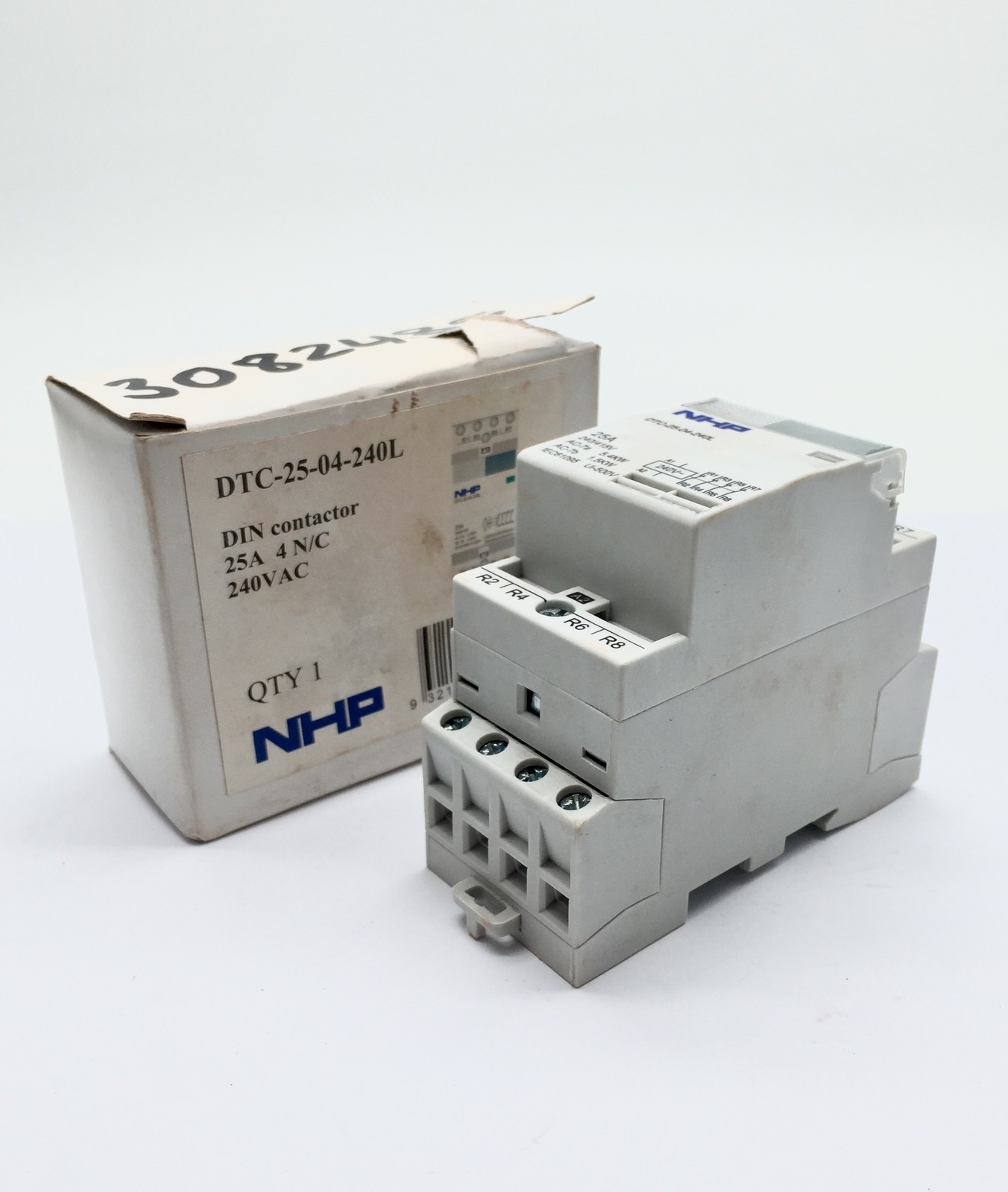 NHP DTC-25-40-240L Contractor 25A 4 Pole 5.4kW Din Mount 240V AC Coil 4 N/O Auxi