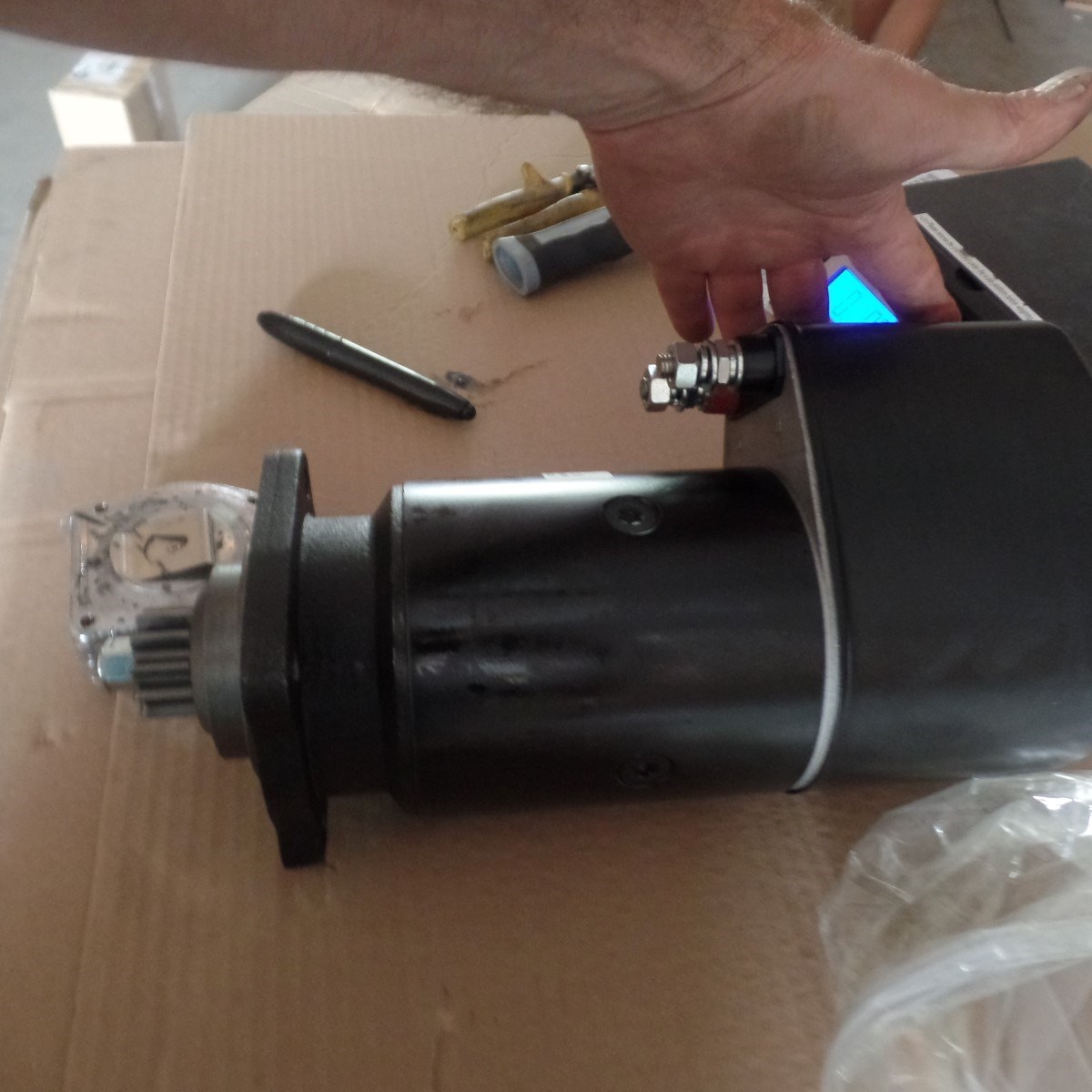 STARTER KDH ISKRA 11.139.518 AZK5557 Engines F6L413 9.6L 9572CC (1967-1975)