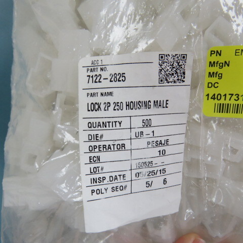 YAZAKI 7122-2825 Qty of 100 per Lot Automotive Connectors CONN 2P 250 NAT