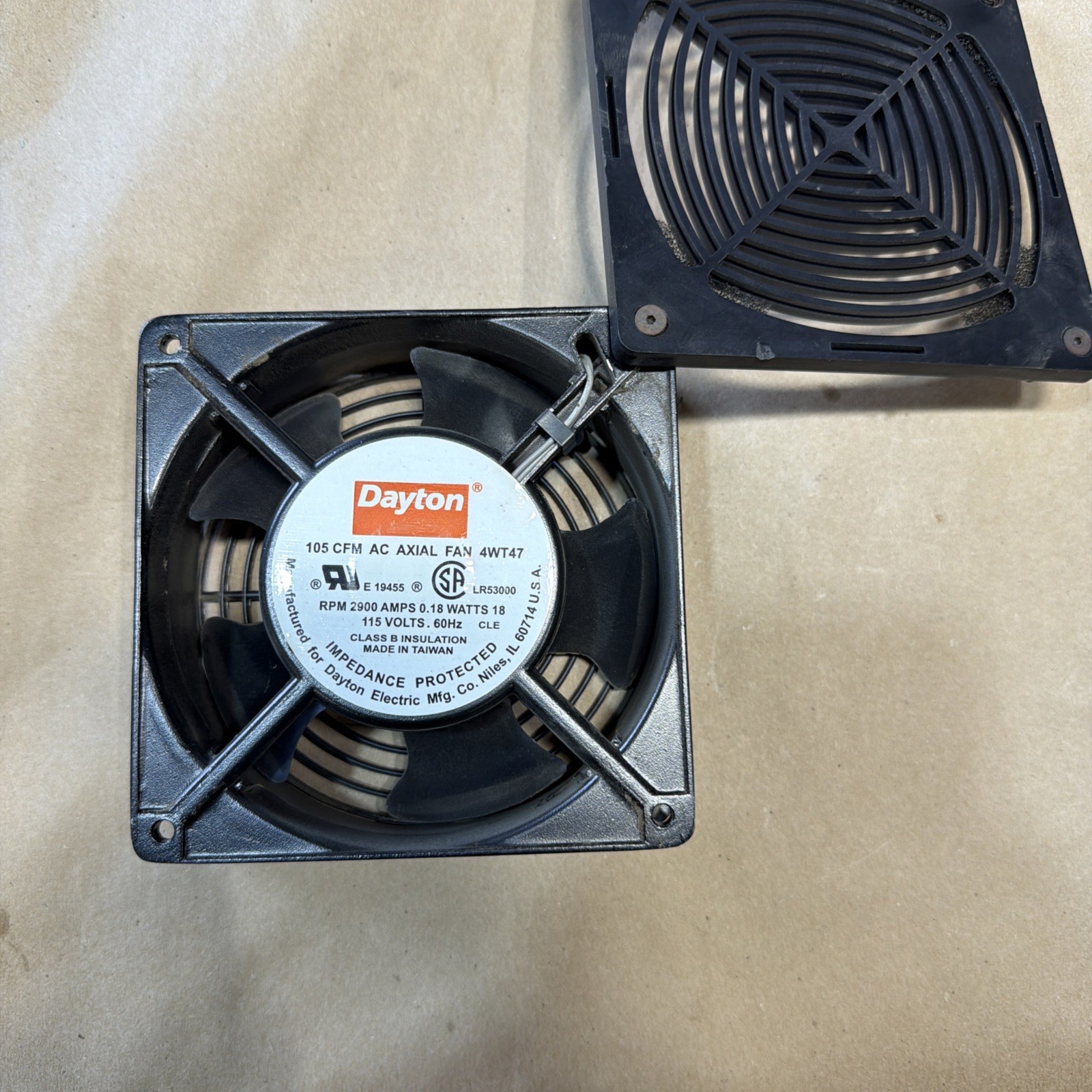 DAYTON 4WT47 Standard Square Axial Fan, Square, 115VAC, 1 Phase, 105 cfm