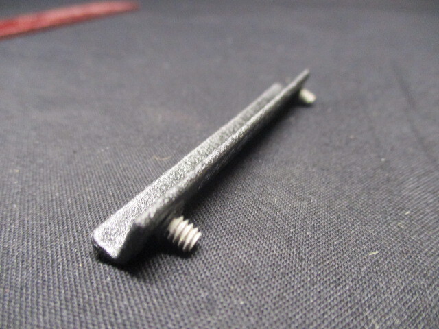 Applied Materials (AMAT) 0040-04210 CLIP IHC MOUNT DZ IHC P5000