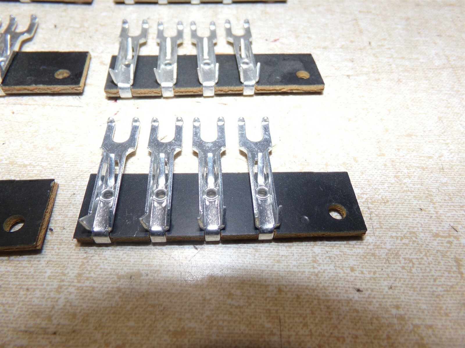 NEW 4-Pole Fork Terminal Jumper Strip, Lot of 10 *FREE SHIPPING*