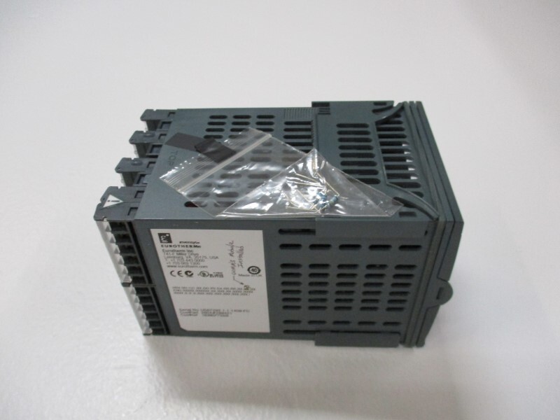 EUROTHERM 2604/VH/121/XX/DO/PV/D4/RR/RR/XX/A2/XX/ENG NSNP