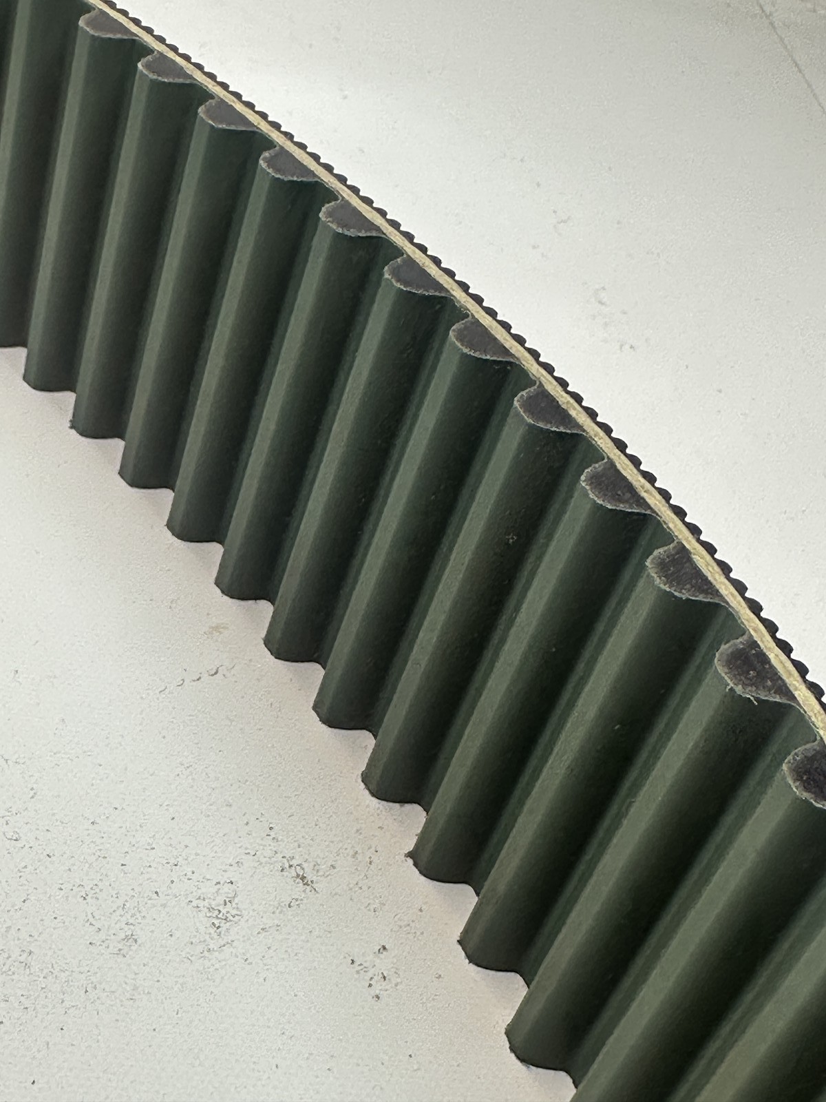 Gates Eliminator Synchronous Timing Belt 1750-14M-65E 183806 Industrial Belt