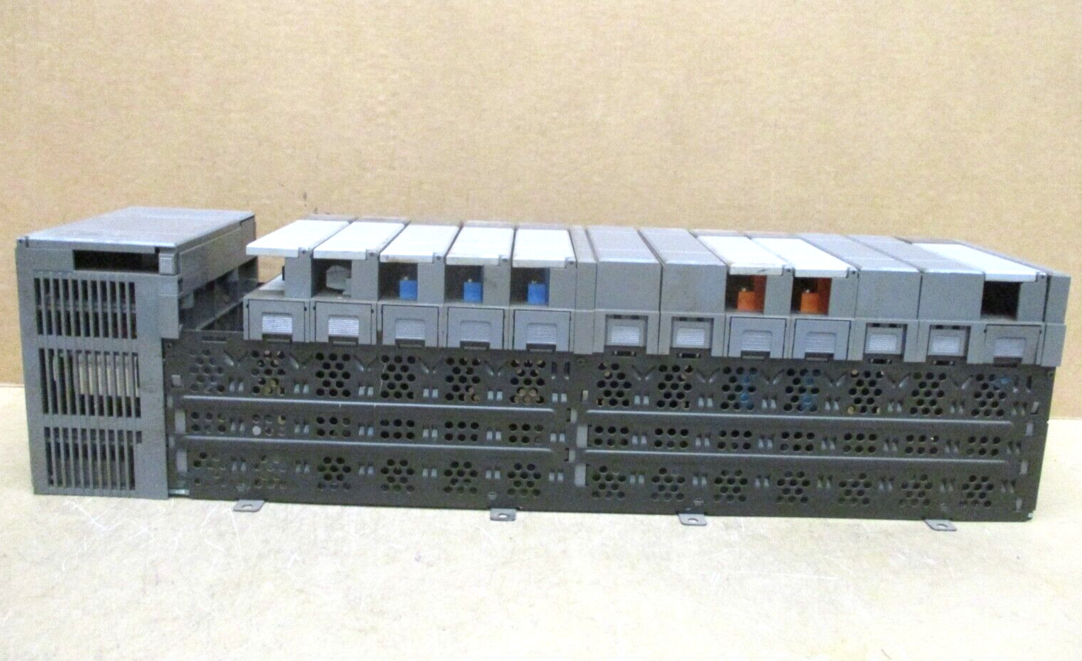 Allen-Bradley SLC 500 1746-P3 1747-DCM 1747-SDN 1746-IB16 1746-OW16 48688GN
