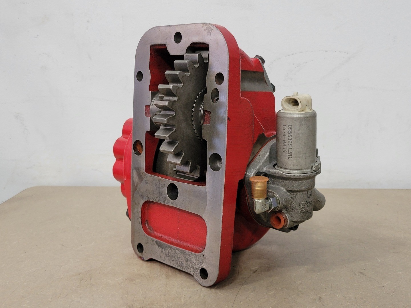 GENTLY USED PARKER 272MAAJP-B5RK Power Take-Off Assembly – Transportation