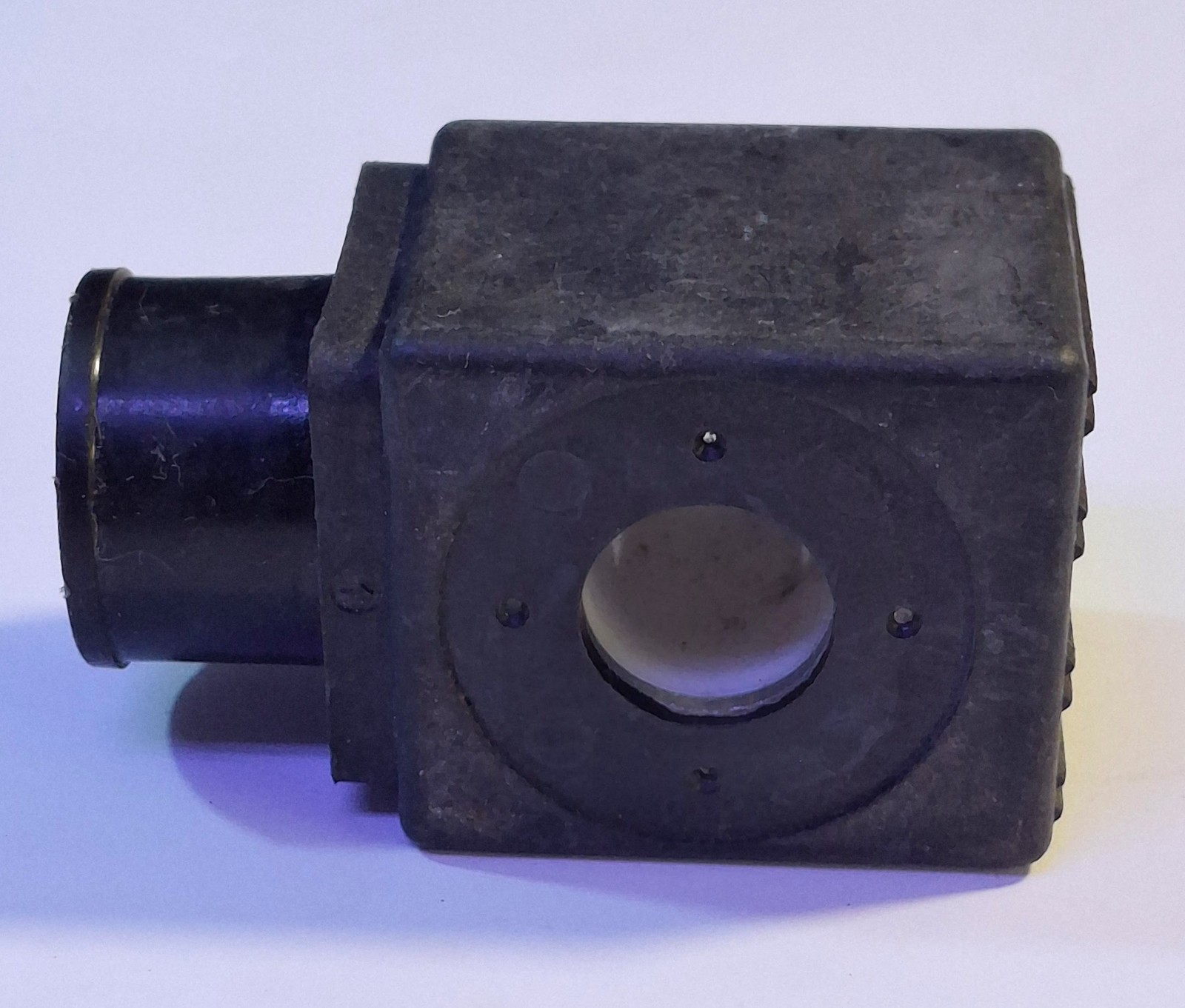 1 NEW PARKER COIL ZB09 9W 24V SOLENOID VALVE COIL NNB ***MAKE OFFER***